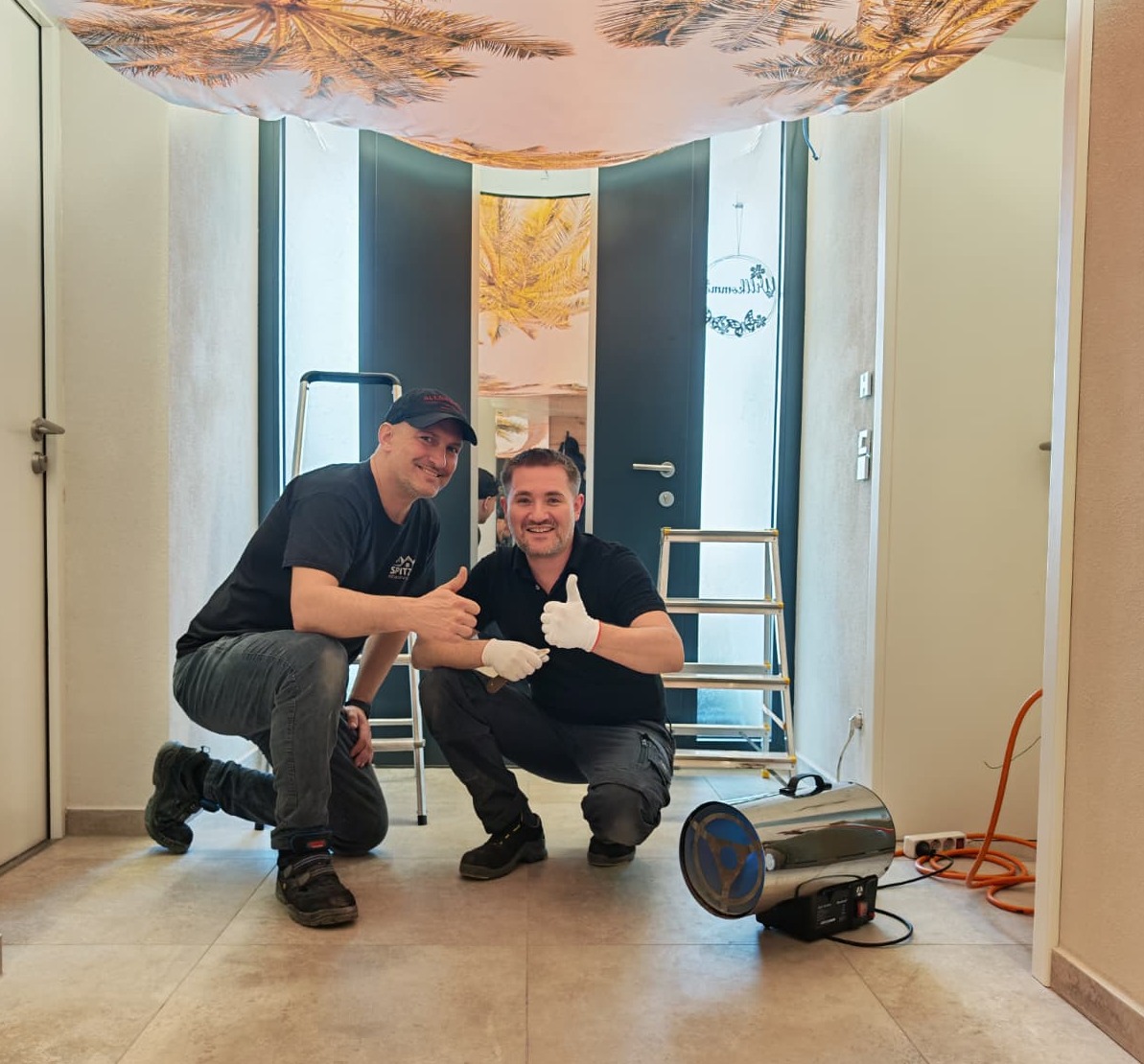 Spitzen Renovierung Team — Handwerker auf Baustelle in Gundelfingen